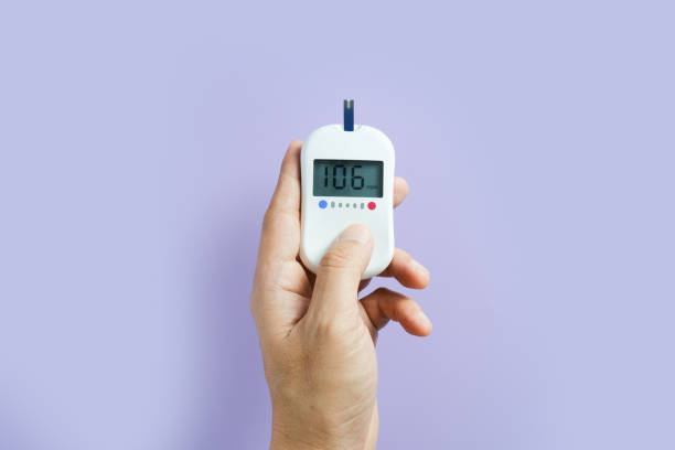 دستگاه قند خون آزمایشگاهی کالیبره شده و اتوماتیک با دقت بالا